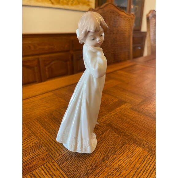 Nao by Lladro Collectible Porcelain Figurine: MY RAG DOLL - Picture 5 of 7